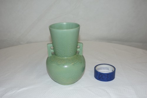 Green flower vase - green,